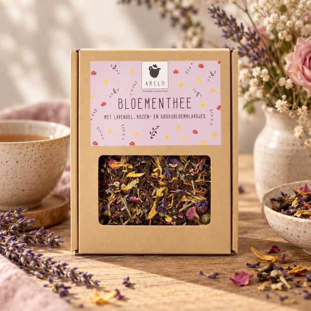 Bloemen thee doosje sfeer